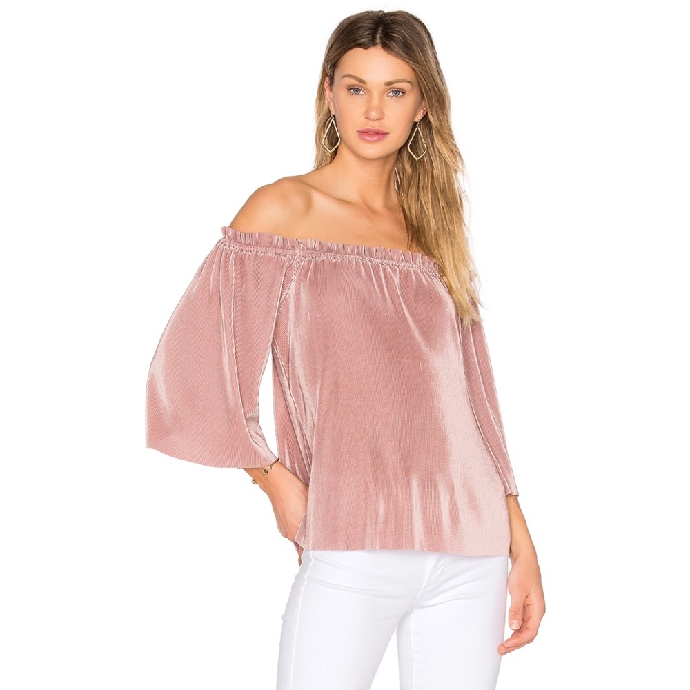 J.O.A | Ribbed Off-the-Shoulder Top in Blush Pink
